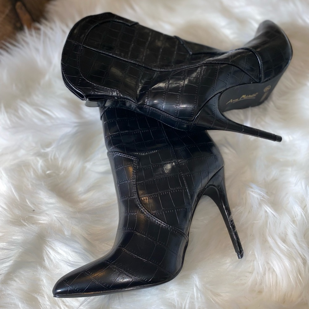 Black Western Boots with Heels